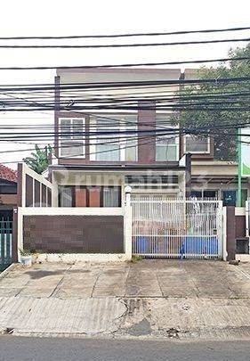 Rumah Tomang. 2.5 Lantai. 7x24. Jalan Lebar 3 Mobil.  1