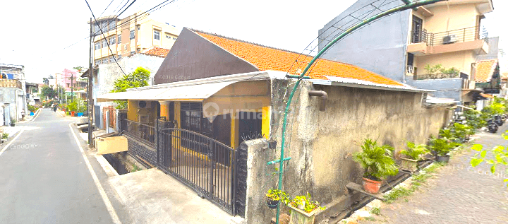 Rumah Tua Hook Cideng. 10x18. Jalan 2 Mobil 2