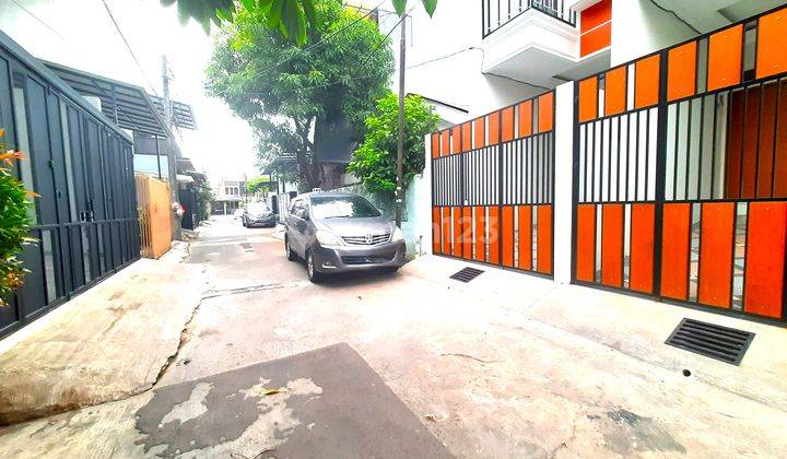 Rumah Taman Ratu. 3.5.Lantai. 3.2 X 15. Jalan 2 Mobil. Siap Huni 2