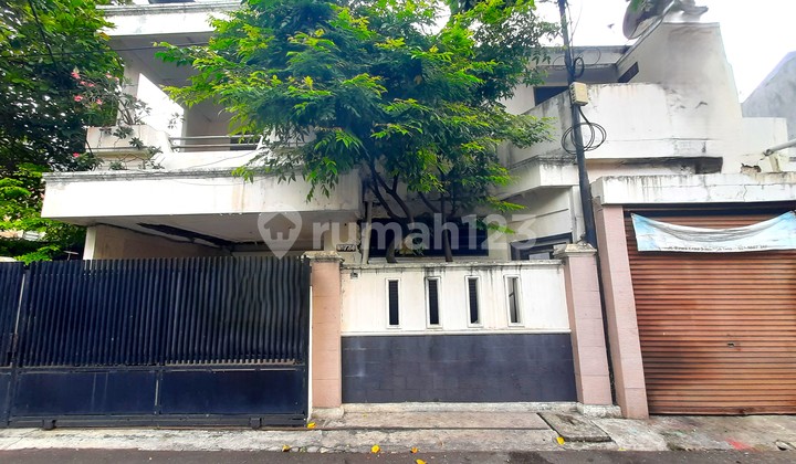 Rumah Tomang. 2 Lantai. 10x14. Jalan 2 Mobil. Siap Huni
