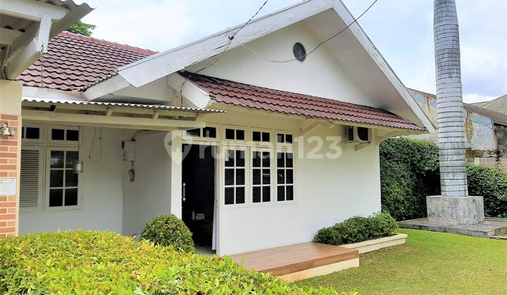 Rumah Asri Bintaro. 20X22. Jalan Utama 4 Mobil. Siap Huni