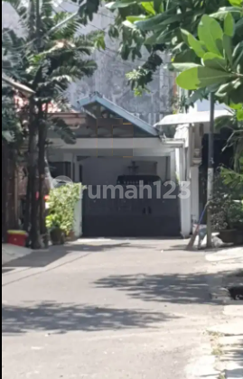 Rumah Tua Tomang. 10x20. Jalan 2 Mobil Rumah Tua Tomang. 10x20. Jalan 2 Mobil