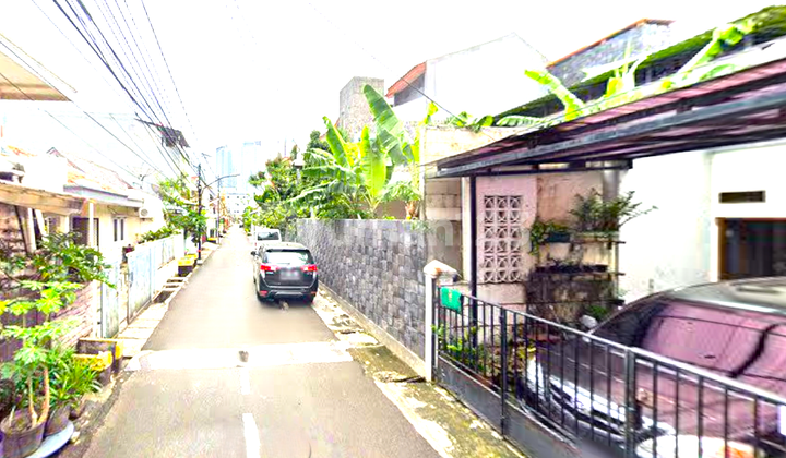 Old Tomang House. 10x15. Two Car Road 2