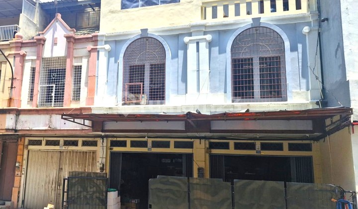 Ruko Taman Palem. 3 Lantai. 4X14. Jalan Lebar 3 Mobil. Siap Huni Ruko Taman Palem. 3 Lantai. 4X14. Jalan Lebar 3 Mobil. Siap Huni