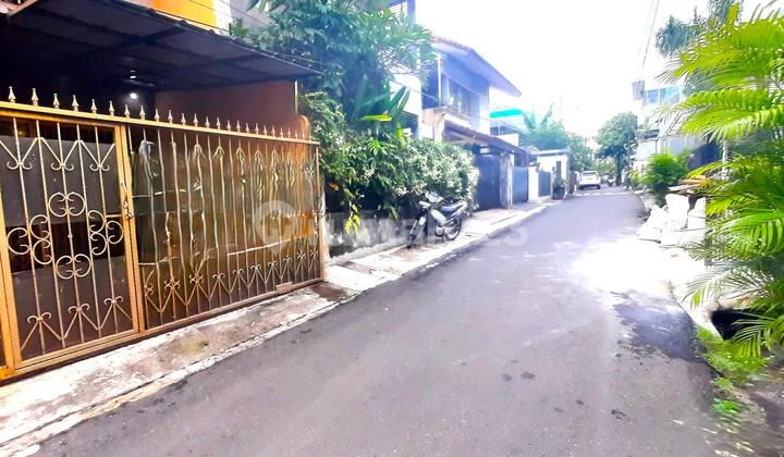 Rumah Tomang. 2 Lantai. 10X18. Jalan 2 Mobil. Siap Huni Rumah Tomang. 2 Lantai. 10X18. Jalan 2 Mobil. Siap Huni