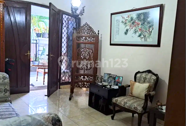 Rumah Tomang. 1.5 Lantai. 10X16. Jalan 2 Mobil. Siap Huni Rumah Tomang. 1.5 Lantai. 10X16. Jalan 2 Mobil. Siap Huni