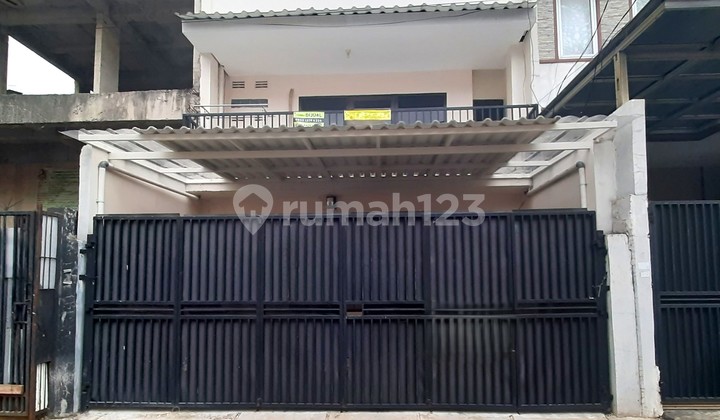 Rumah Tomang. 2 Lantai. 6x16. Jalan 2 Mobil. Siap Huni