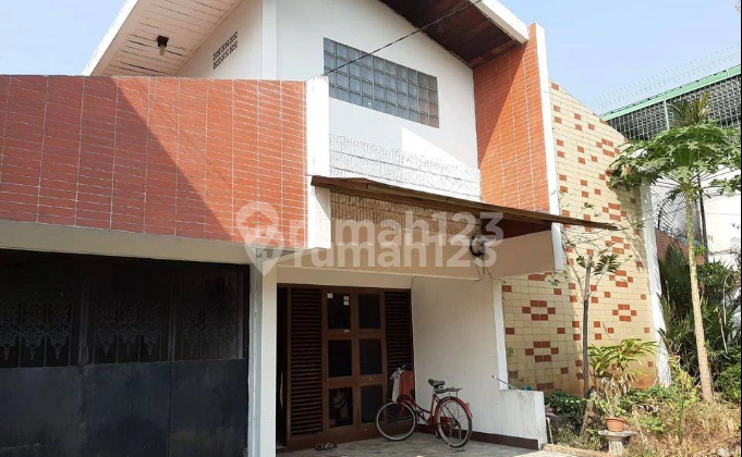 Rumah Taman Ratu. Duri Kepa. 14x22. Jalan 2 Mobil