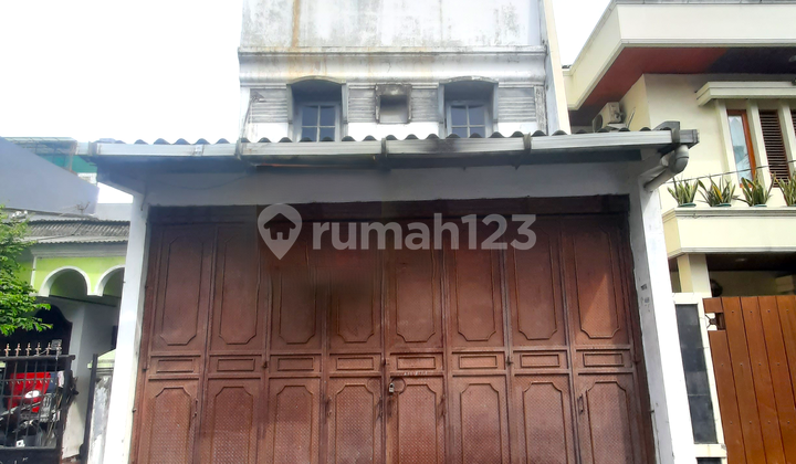 Rumah Tomang. 4 Lantai. 5x20. Jalan 2 Mobil. Siap Huni