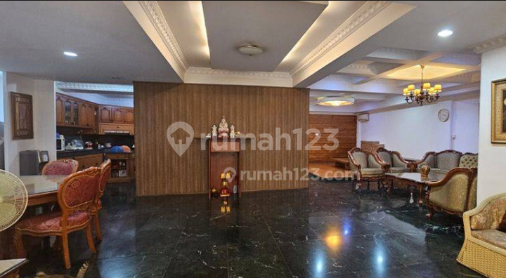 Rumah Green Ville. 3.5 Lantai. 12x20. Jalan 3 Mobil. Siap Huni