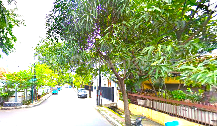 Rumah Tua Tanjung Duren. 12X19. Jalan Lebar 4 Mobil.