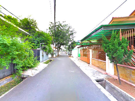 Rumah Taman Ratu Duri. 3 Lantai. 5x20. Jalan 2 Mobil. Siap Huni 2