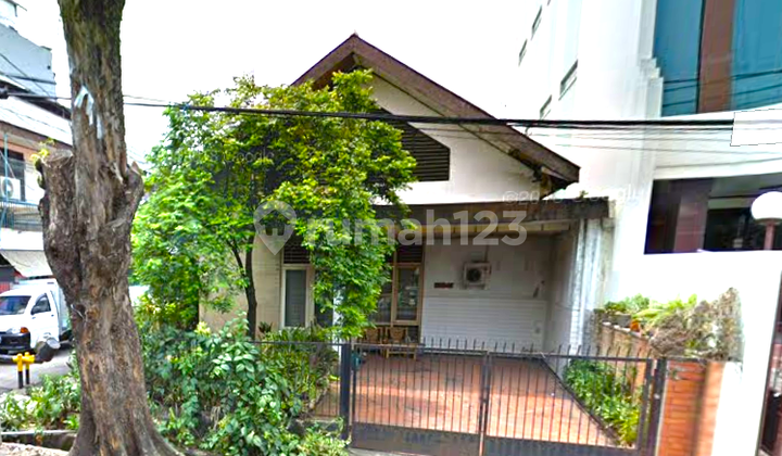 Rumah Tua Hook. Cideng. 10X25. Jalan Lebar 3 Mobil