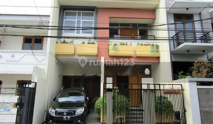 Rumah Baru. Taman Ratu. 2 Lantai. 6.5x20. Jalan 2 Mobil. Siap Huni 1