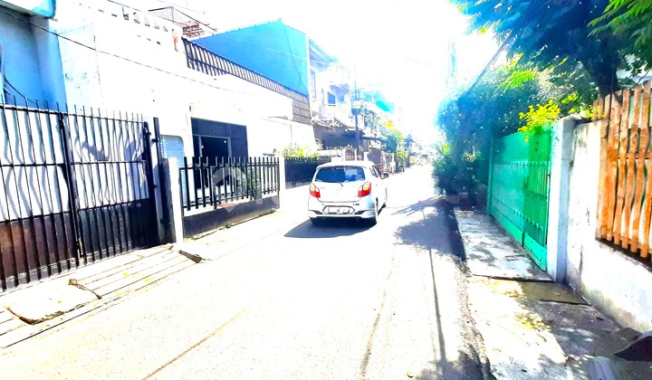 Rumah Tomang. 2.5 Lantai. 9X15. Jalan 2 Mobil. Siap Huni 2