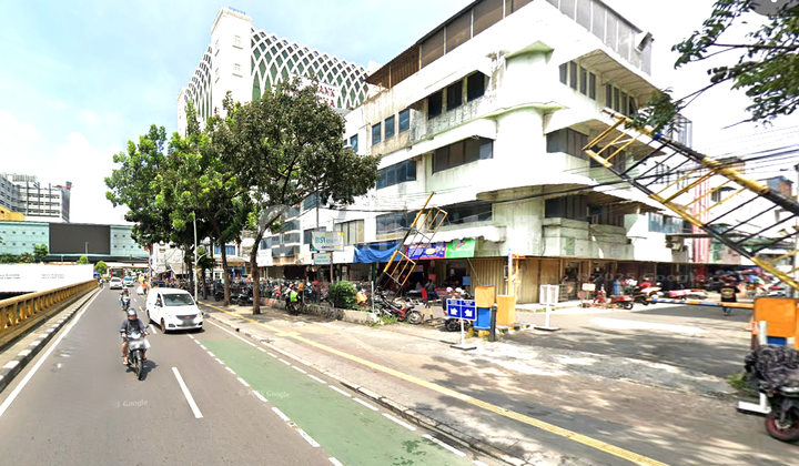 Ruko Tanah Abang. Boutique Auri. 3 Lantai. 4X17. Siap Huni