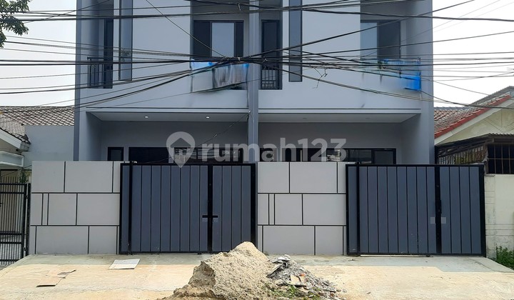 Rumah Baru. Citra Garden. 2 Lantai. 5x25. Jalan 4 Mobil. Swimming Pool. Siap Huni Rumah Baru. Citra Garden. 2 Lantai. 5x25. Jalan 4 Mobil. Swimming Pool. Siap Huni