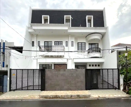 Rumah Lux Baru. Tomang. 3 Lantai. 15x21. Jalan Lebar  3 Mobil. Siap Huni 2