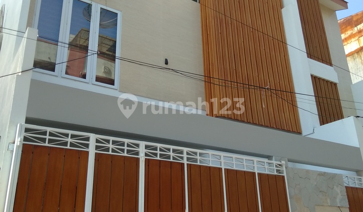 Rumah Cideng Petojo. 3.5 Lantai. 8x10. Full Furnish & Interior. Siap Huni Rumah Cideng Petojo. 3.5 Lantai. 8x10. Full Furnish & Interior. Siap Huni