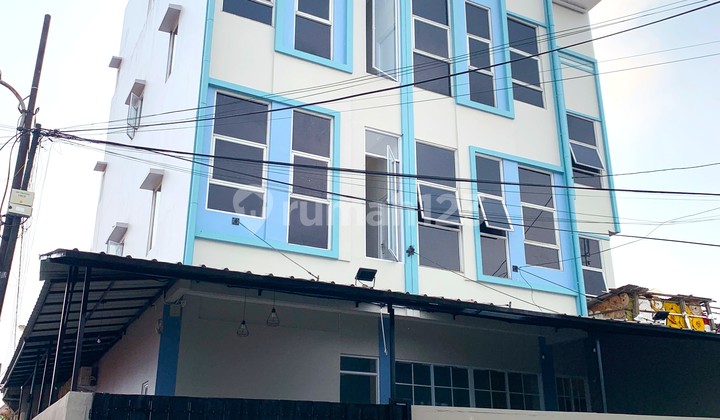 New Kost House. Near Tangcity Mall. 4 Floors. 33+1 Rooms. Ensuite Bathrooms. Fully Furnished. 2