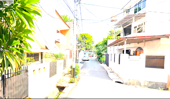 Rumah Tua Tomang. 10x15. Jalan 2 Mobil. 2