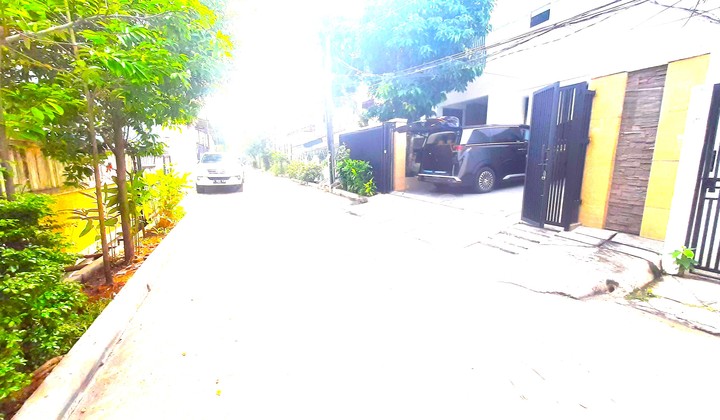 Rumah Green Vile. 2 Lantai. 11x20. Jalan 2 Mobil. Siap Huni 2