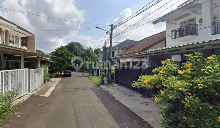 Jasmine House. 2 Floors. 10x20. 2-Car Driveway. Move-in Ready. 2