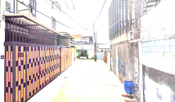 Hook House. Tomang. 3.5 Floors. 6x11. 2-Car Road. Move-in Ready. 2