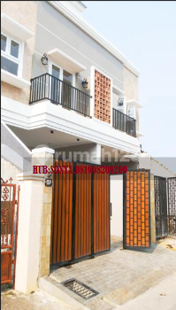 Tomang House. 3 Floors. 5x15. 2 Car Road. Ready to Occupy 2