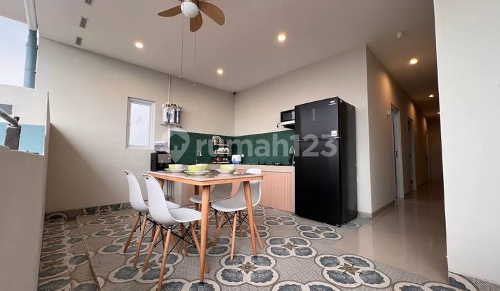 New Boarding House Hook. Near Tangcity Mall. 4 Floors. 33+1 Rooms. Ensuite Bathroom. Fully Furnished.