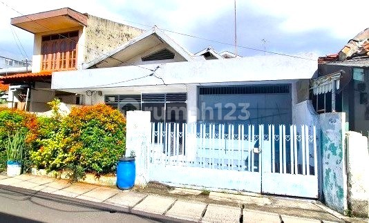 Rumah Cideng Petojo. 9X25. Jalan 2 Mobil Rumah Cideng Petojo. 9X25. Jalan 2 Mobil