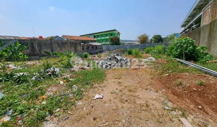 Tanah di Ciputat, Tangerang Selatan siap bangun luas 1.300 m². tat Tanah di Ciputat, Tangerang Selatan siap bangun luas 1.300 m². tat
