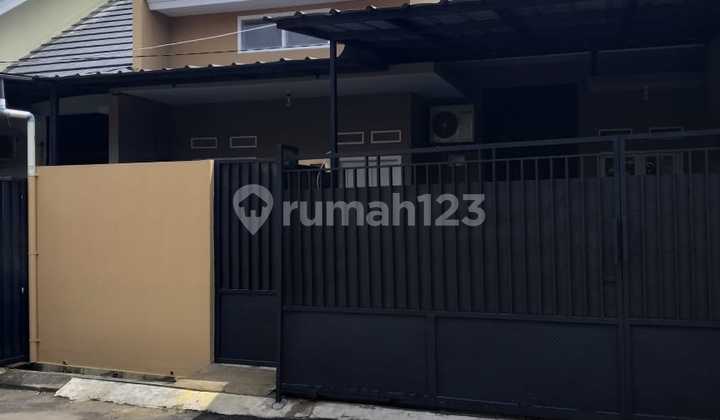 Rumah Minimalis Modern Siap Huni Dekat Stasiun Sudimara