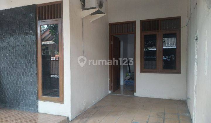 Rumah di Reni Jaya, Pamulang Timur SHM Sudah Renovasi 2