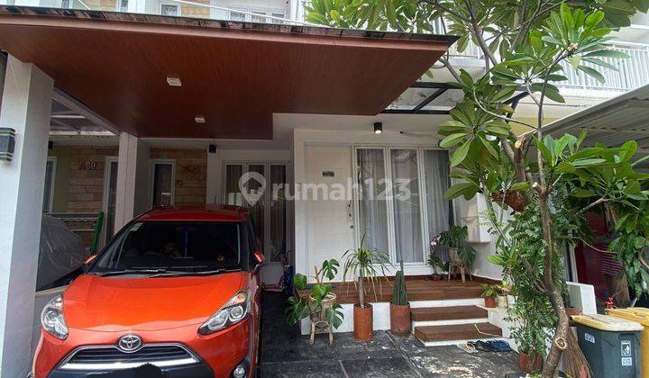 Dijual Rumah 2 Lantai Shm Bagus Hadap Selatan 1