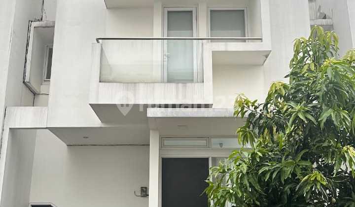 Dijual Rumah 3 Lantai Shm Bagus Hadap Selatan Di Ciputat