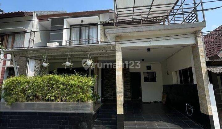 Dijual Rumah 2 Lantai Siap Huni Bagus Hadap Selatan Sudah Shm 1