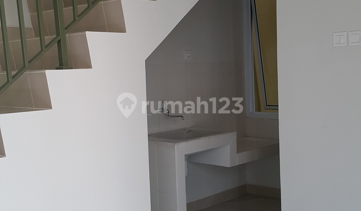 Disewakan Cluster Montana Illago Gading Serpong, 2,5lantai 8