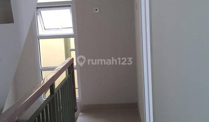 Disewakan Cluster Montana Illago Gading Serpong, 2,5lantai 10