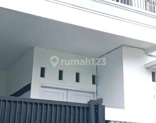 Rumah 2lt 7x16 110m type 4KT Kemayoran Jakarta Pusat 1