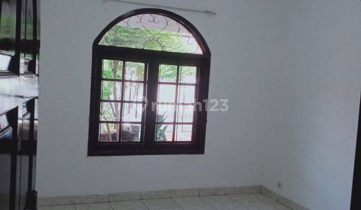Disewakan Rumah Dengan Luas 368m2 Type 4kt di Jatiwaringin Jakarta Timur 11