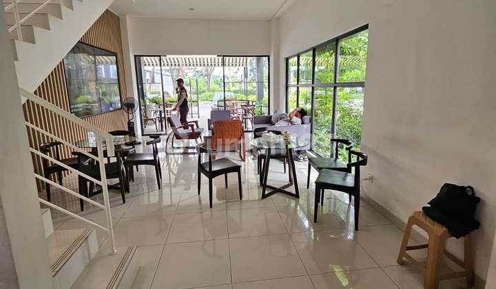 Maison De Wisteria Shop House 3 floors 5x17 85m Facing Metland Cakung Road 2