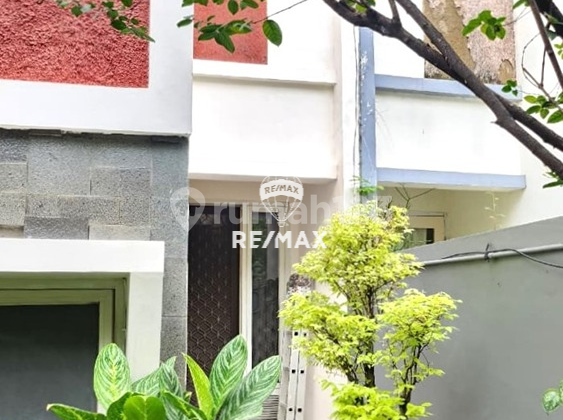 2-Story House 10x20 200M Type 4BR Cluster Regina Metland Cakung 2