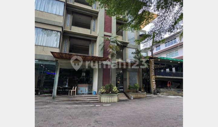 D’Palm Venue Exclusive Homestay 4 floors 12x20 240m Kebon Jeruk West Jakarta 2