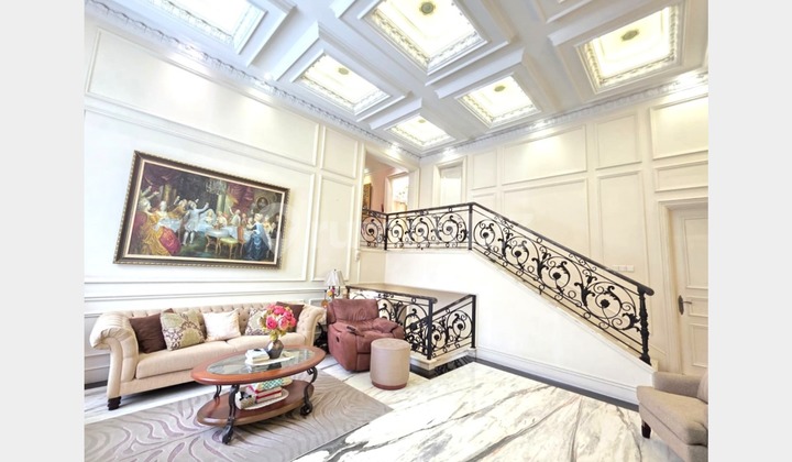 Rumah full renoved 14x22 310m Cluster Palm Spring JGC Jakarta Garden City 