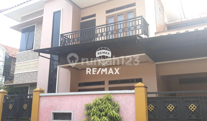 For Sale 2-Storey House 169M² Prime Location, Tebet South Jakarta 2