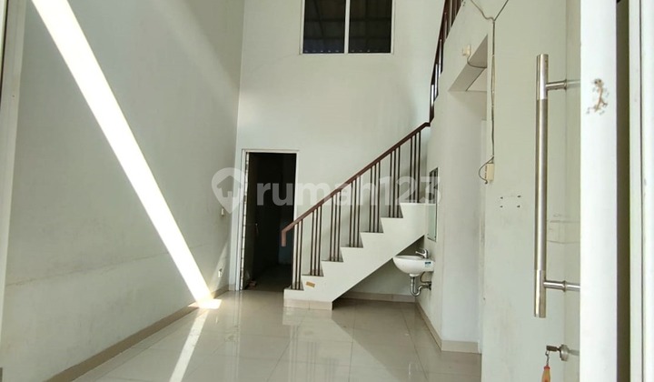 Rumah 2lt 6x15 90m type 4KT Cluster Yarra JGC Jakarta Garden City Cakung 2