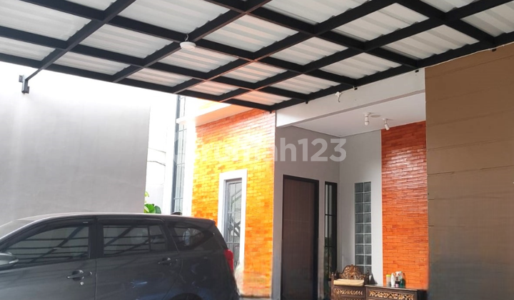 Rumah Kost-Kosan 2Lt Luas 260M Tebet Jakarta Selatan