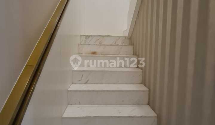 Hoek House Ready 12x14 168m 4BR Cluster Matana Asya JGC Jakarta 2