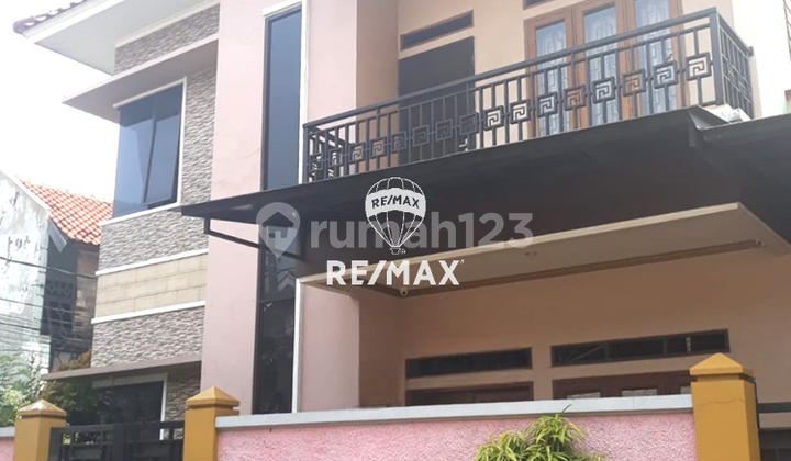 For Sale 2-Storey House 169M² Prime Location, Tebet South Jakarta For Sale 2-Storey House 169M² Prime Location, Tebet South Jakarta